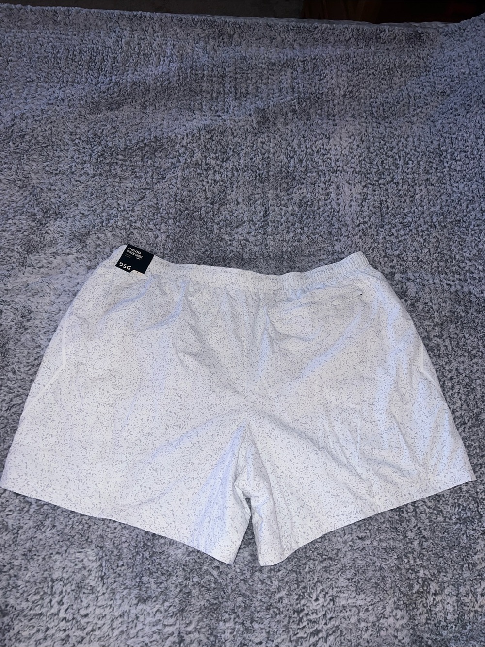 DSG RELAXED WOVEN SHORTS - Picture 2 of 4